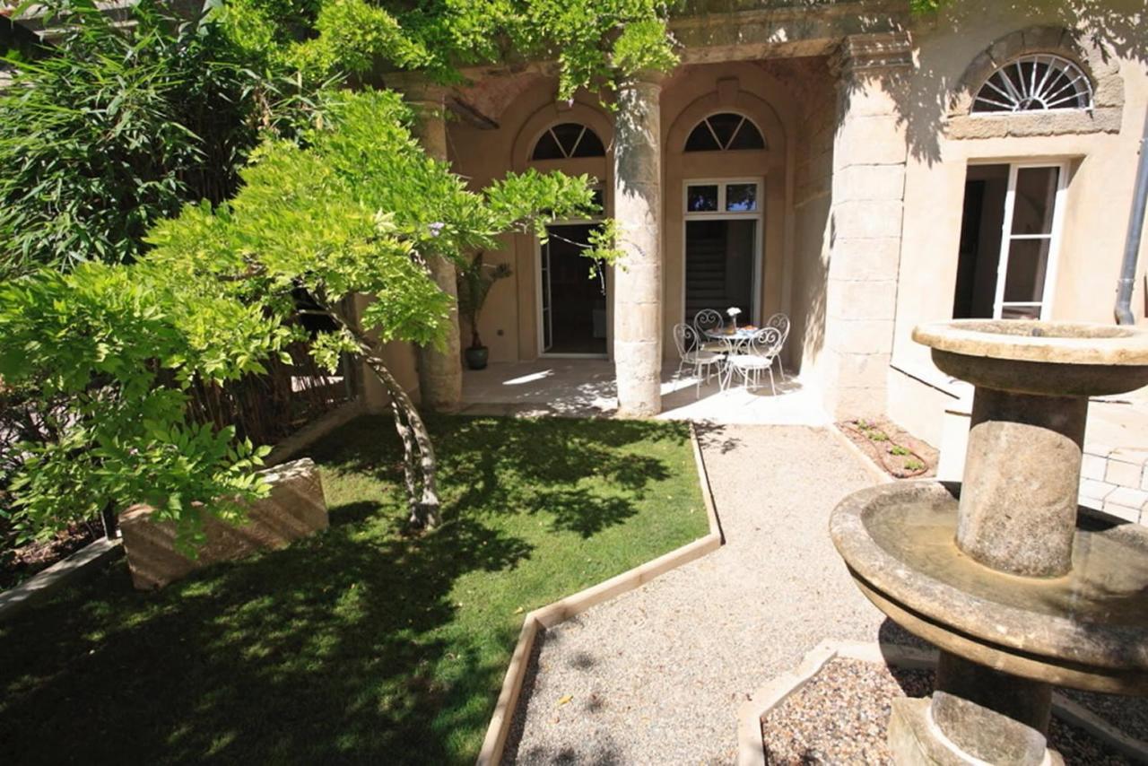 Cinq & Sept Hotel Roujan Exterior foto